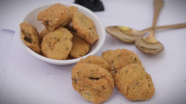 Methi Mathri – Crispy Perfection with a Hint of Fenugreek