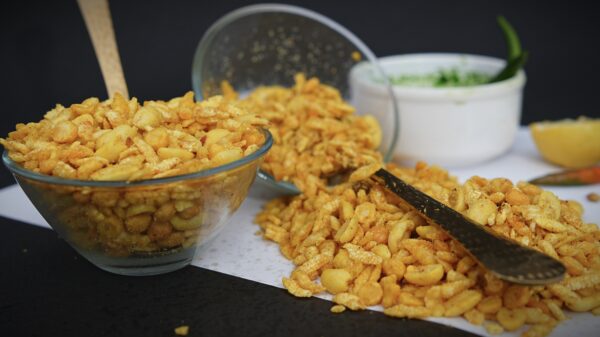 Meetha Chivda – Thoda Meetha, Thoda Crunchy, Bahut Swaadisht!